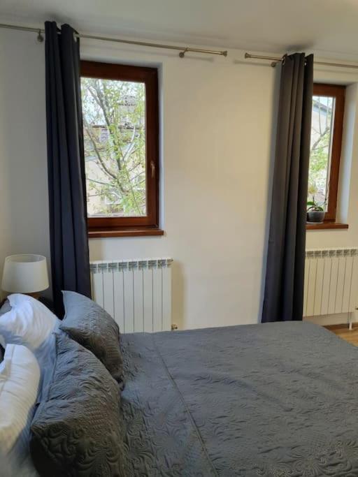 Cozy Apartment Near City Center Bucareste Exterior foto